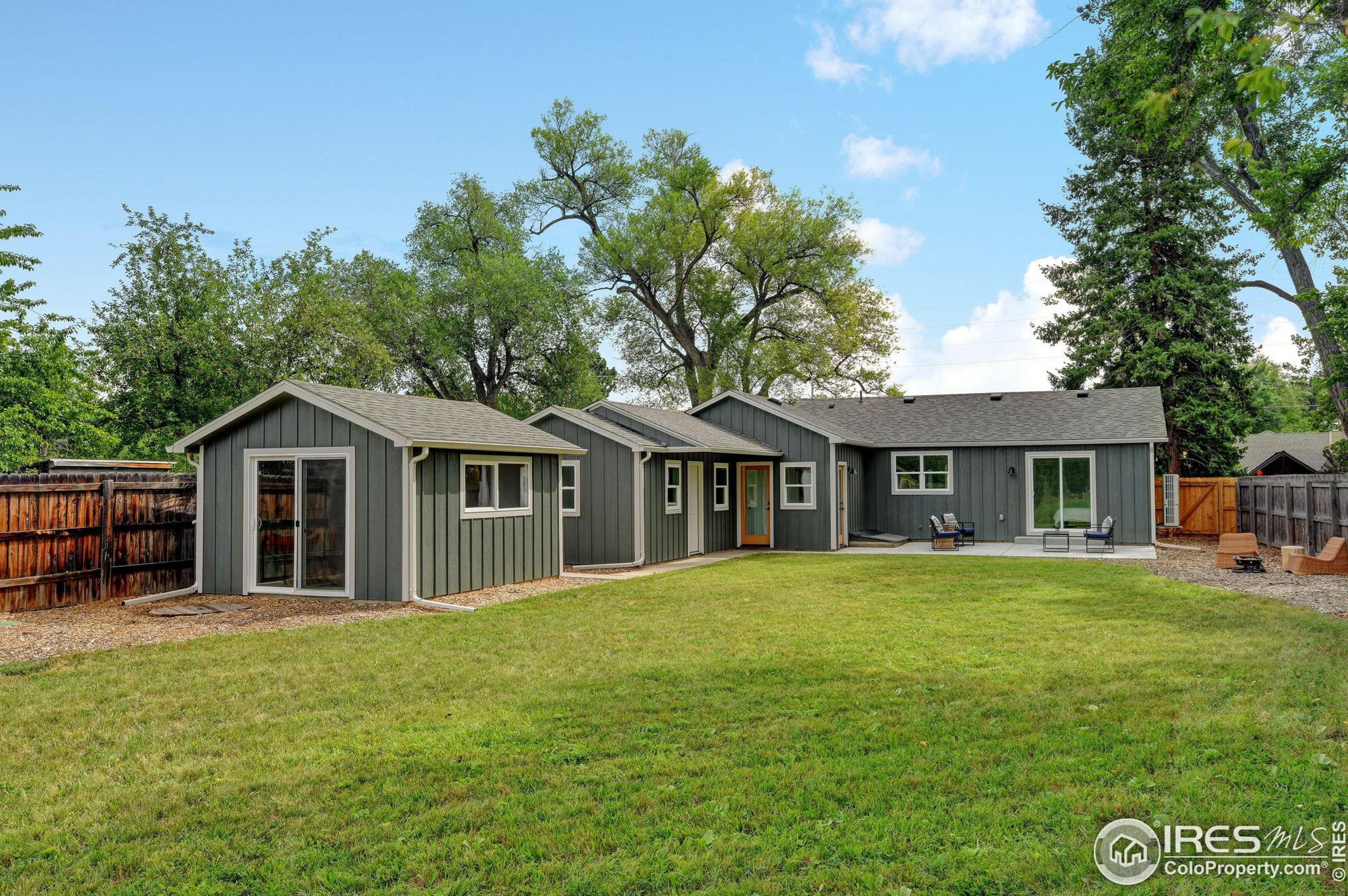 2221 Overland Trl, Fort Collins CO  80521-1068 exterior