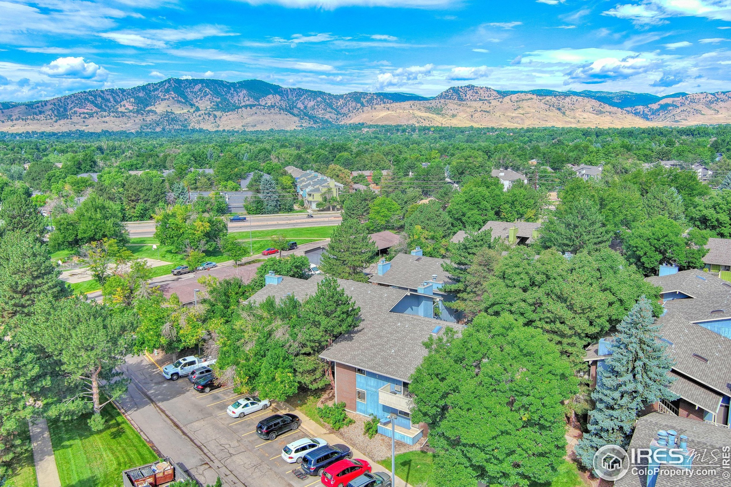 2800 Kalmia Ave, Boulder CO 80301-1542 exterior