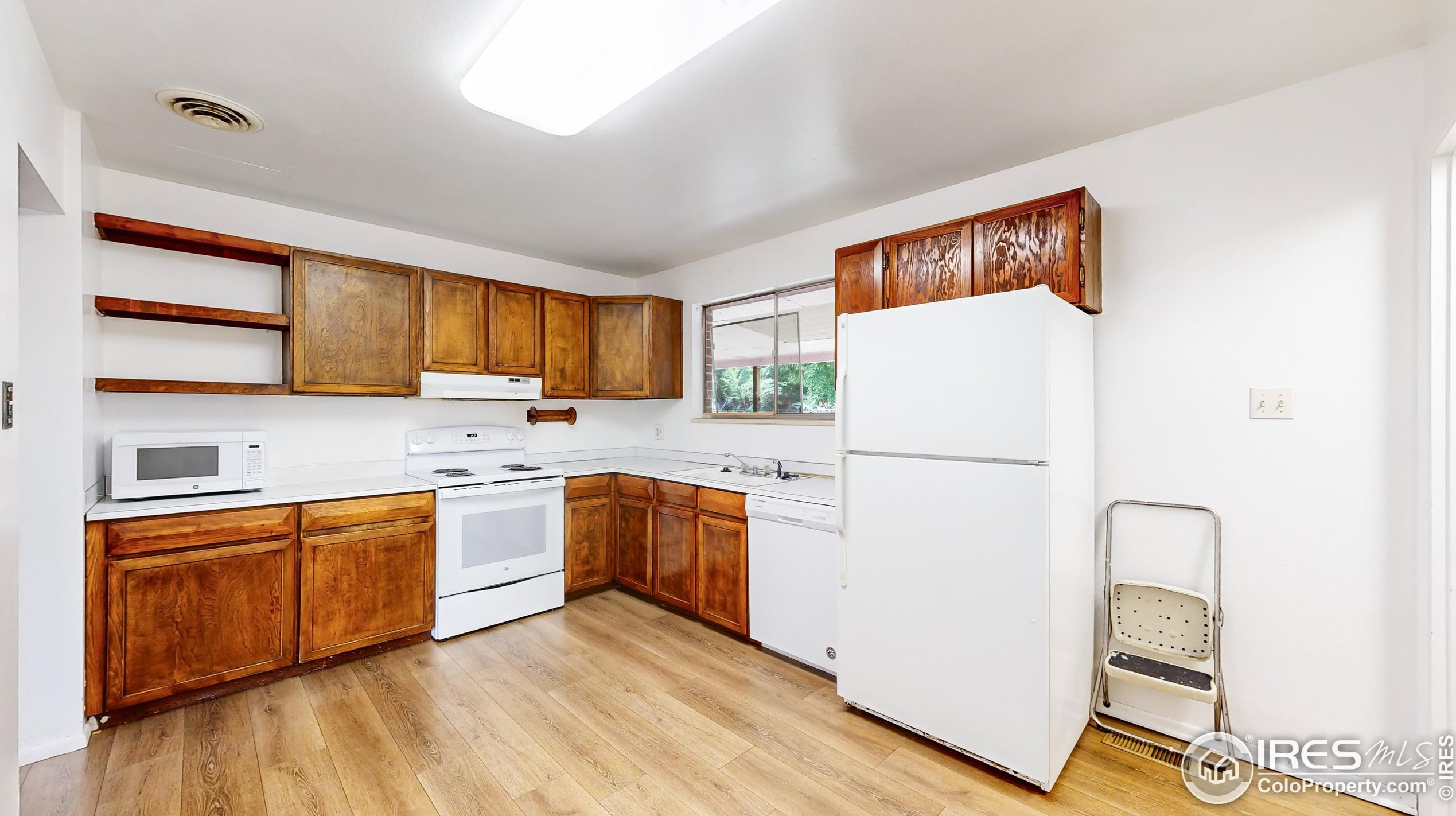 5537 Scranton St, Aurora, CO 80239