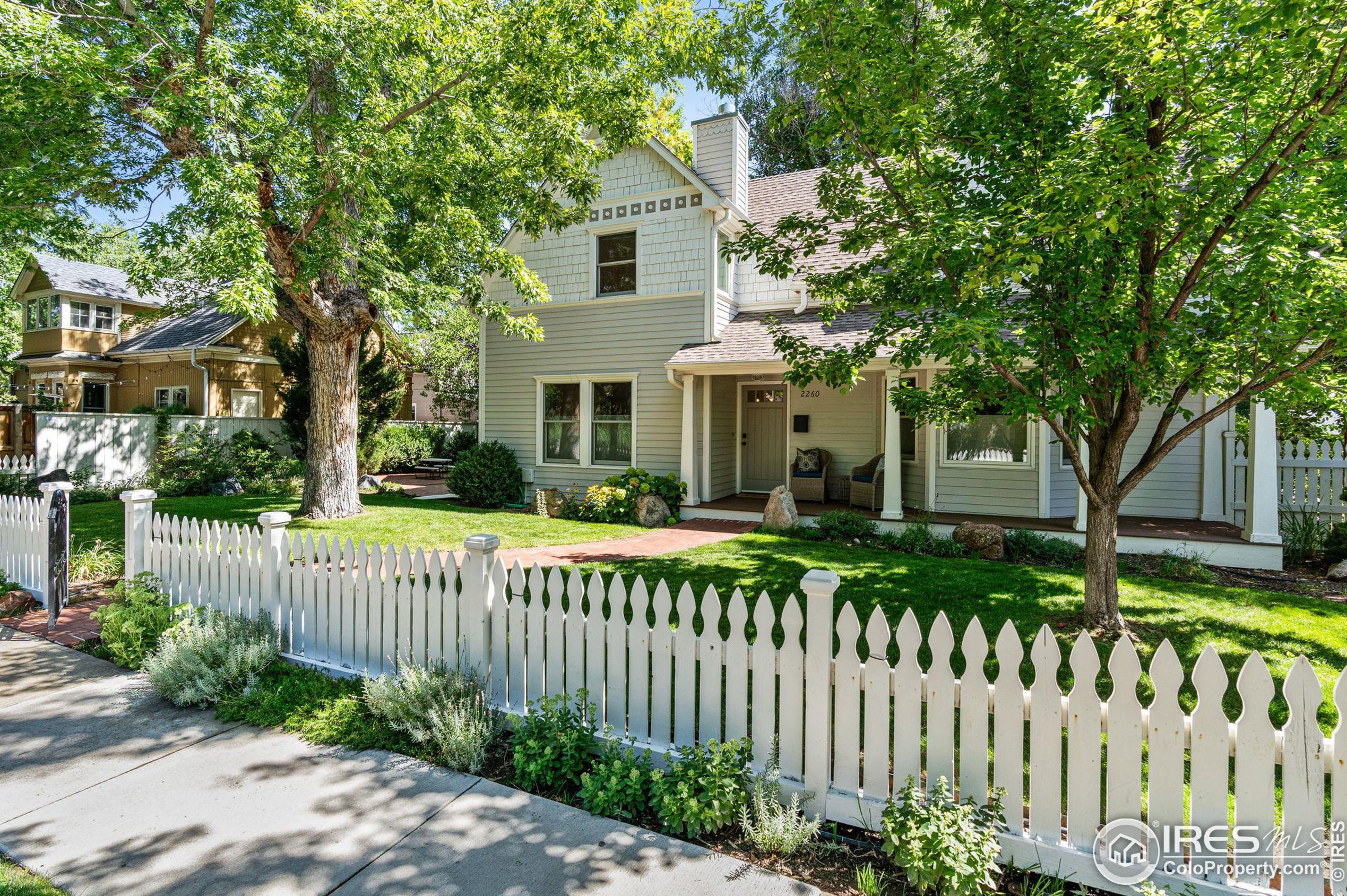 2260 22 St, Boulder CO 80302-4570 exterior