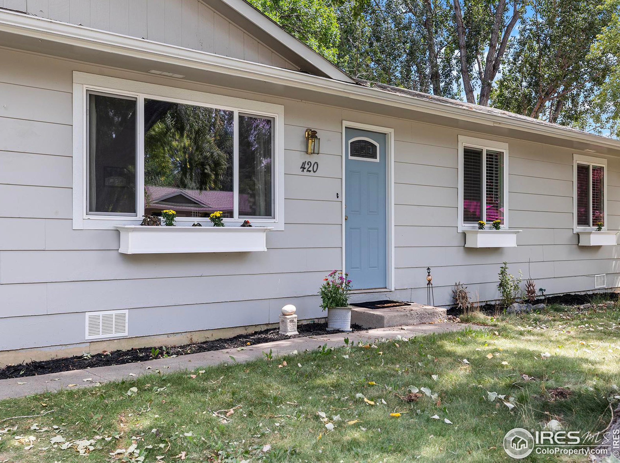 420 Impala Dr, Fort Collins, CO 80521-1517