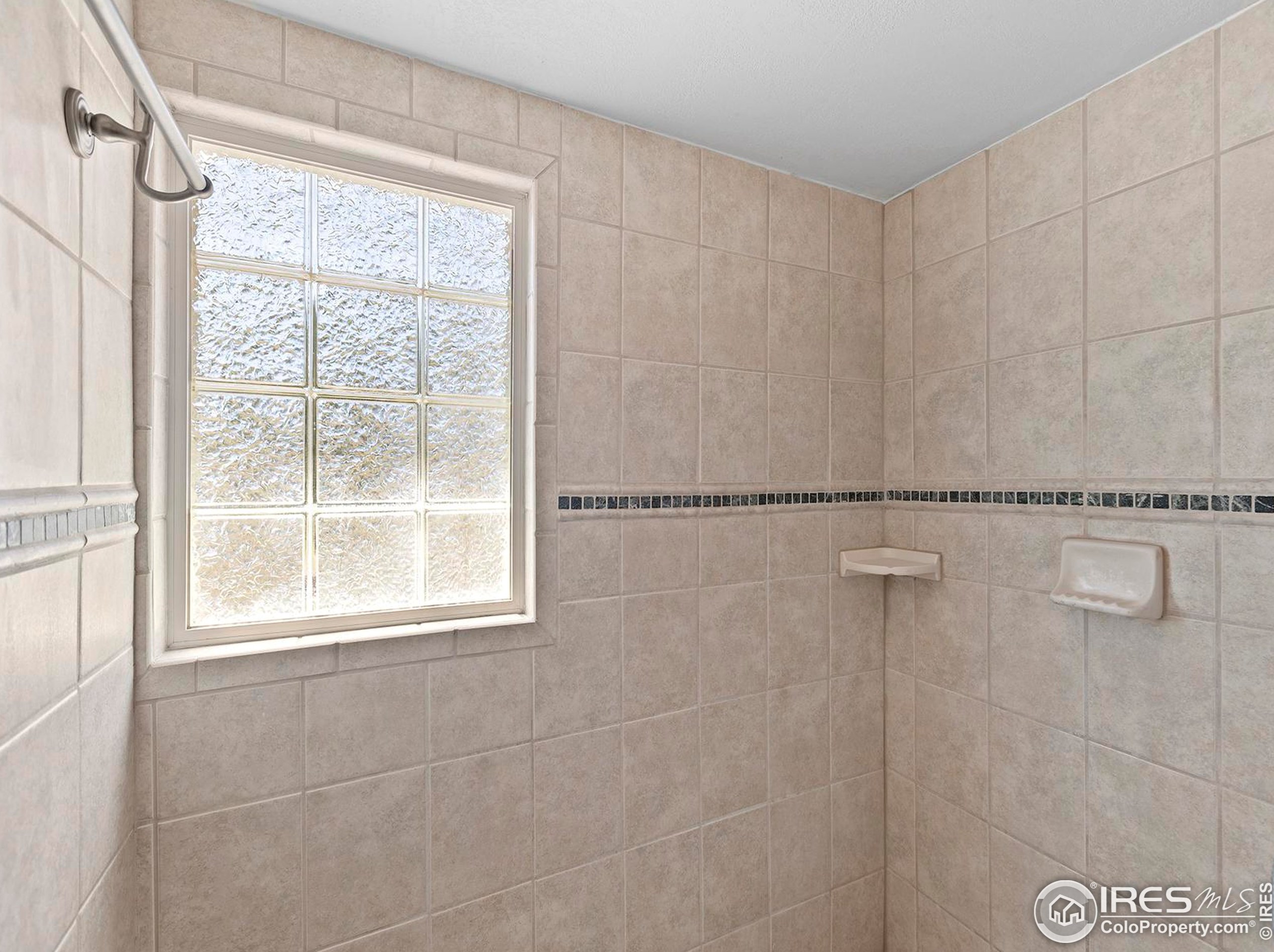 5594 Overhill Dr, Fort Collins CO  80526-7103 exterior