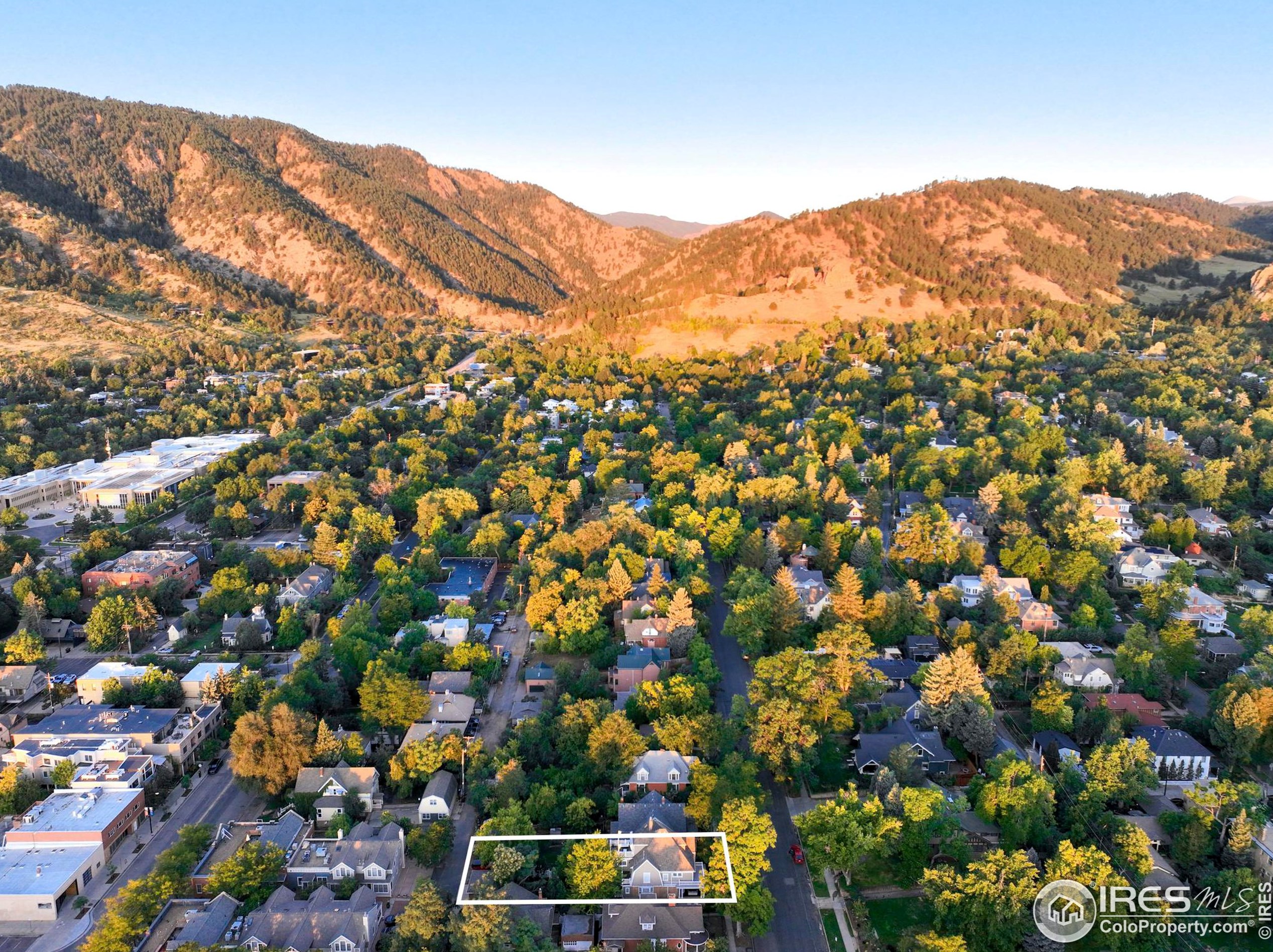 744 Spruce St, Boulder CO  80302-4408 exterior