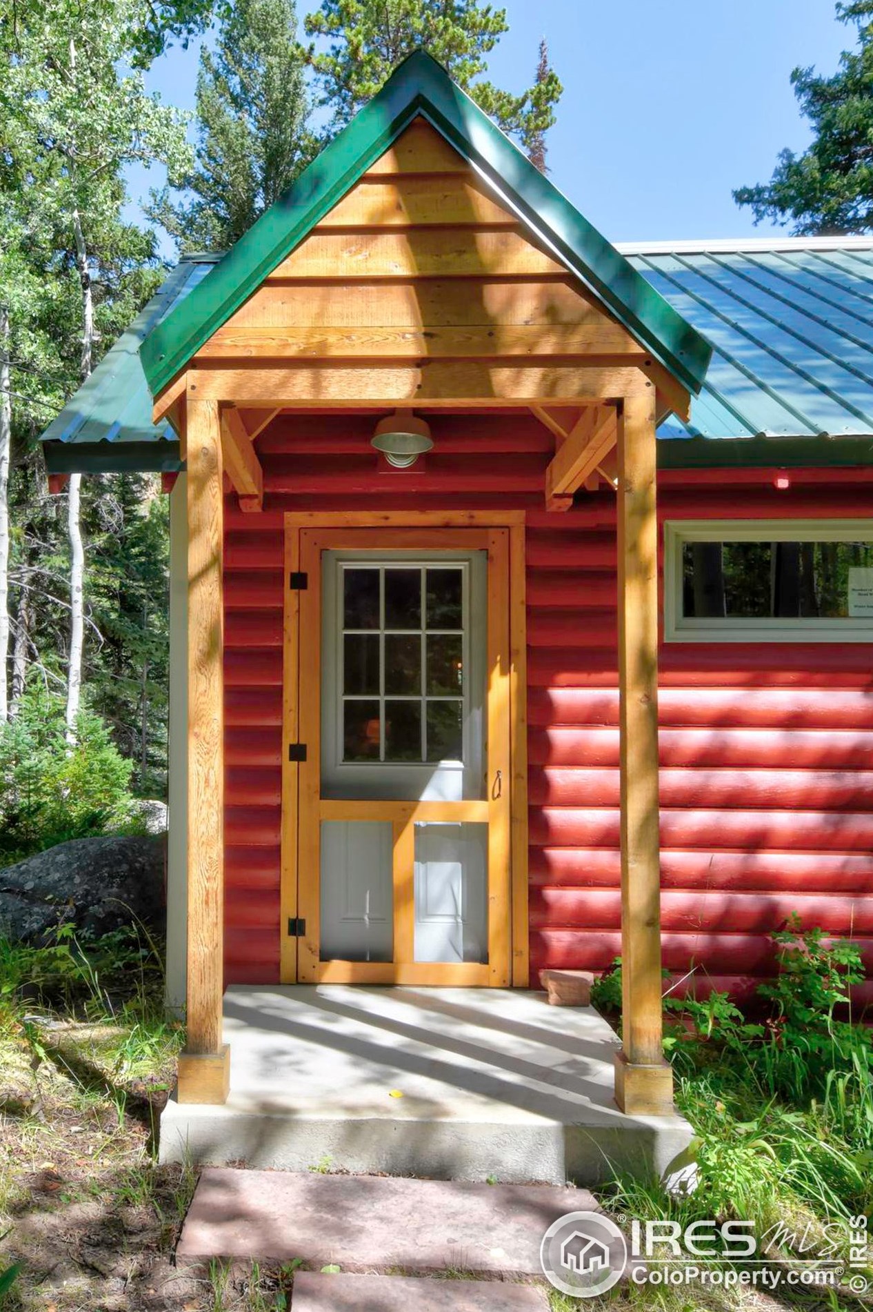 349 Peaceful Valley Rd, Lyons, CO 80540