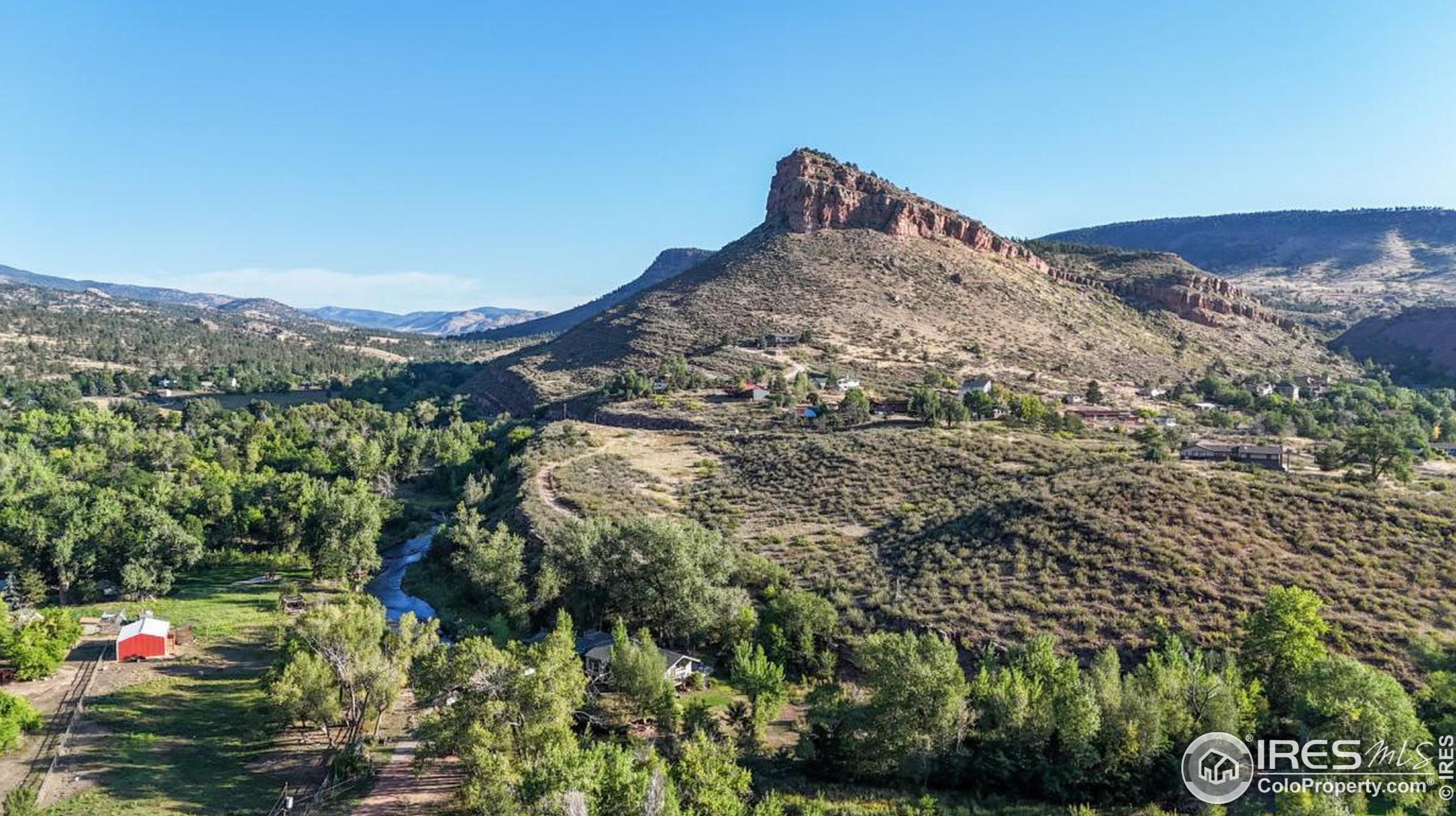 567 Apple Valley Rd, Lyons, CO 80540