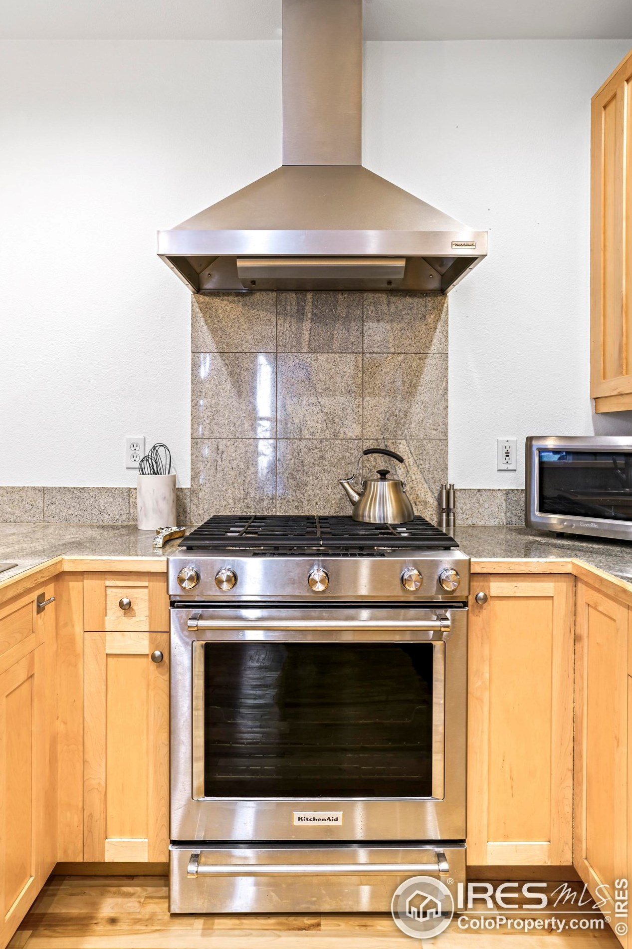 2008 18th St, Boulder CO 80302-5502 exterior