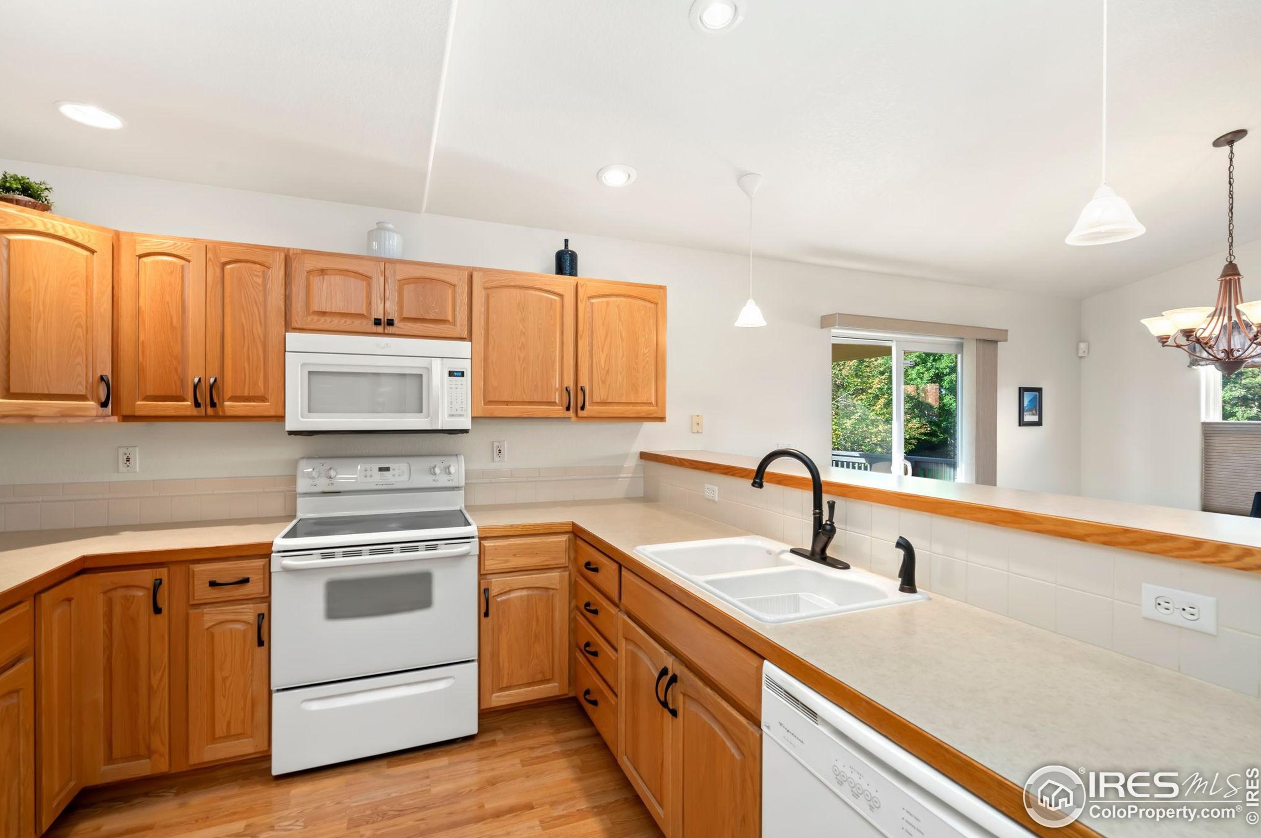 3554 21 St Rd, Greeley CO 80634-3951 exterior