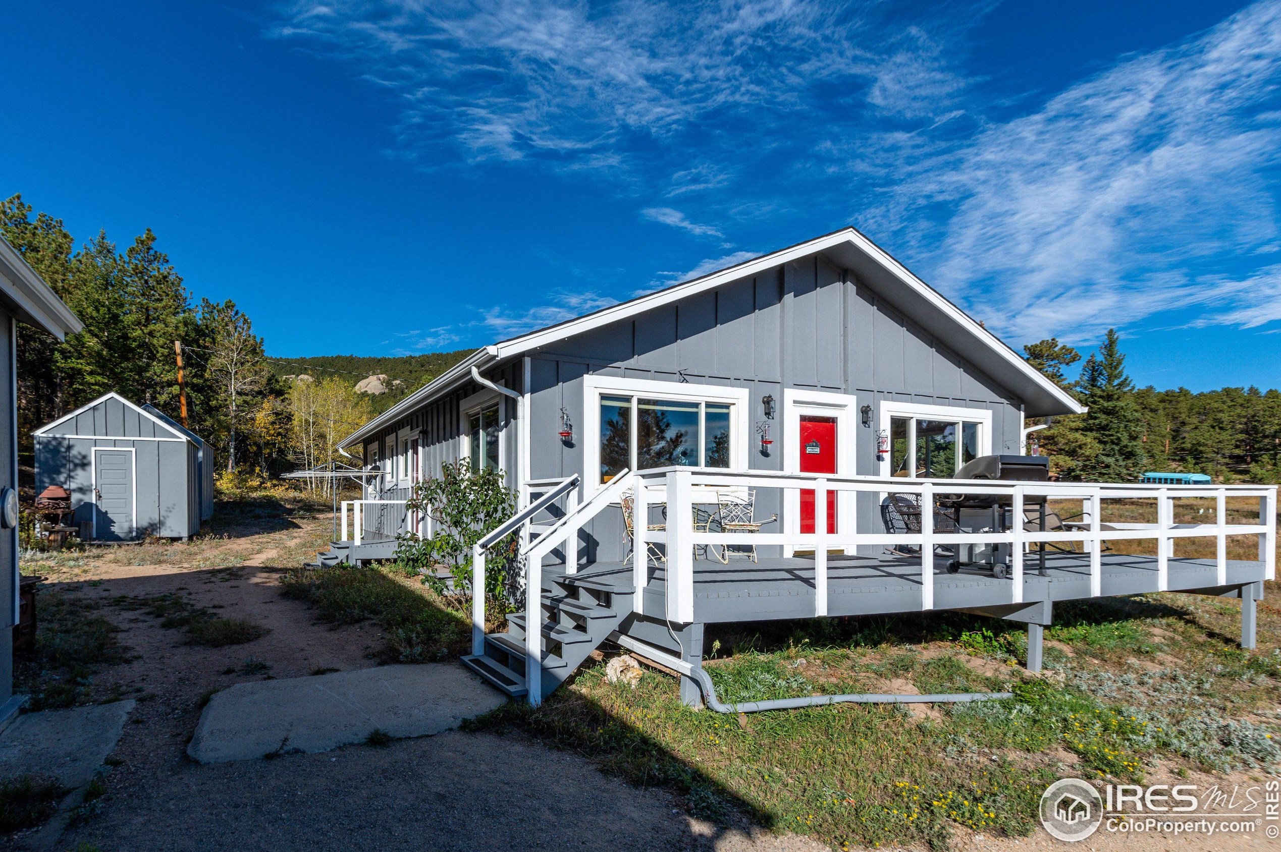 121 White House Dr, Lyons, CO 80540