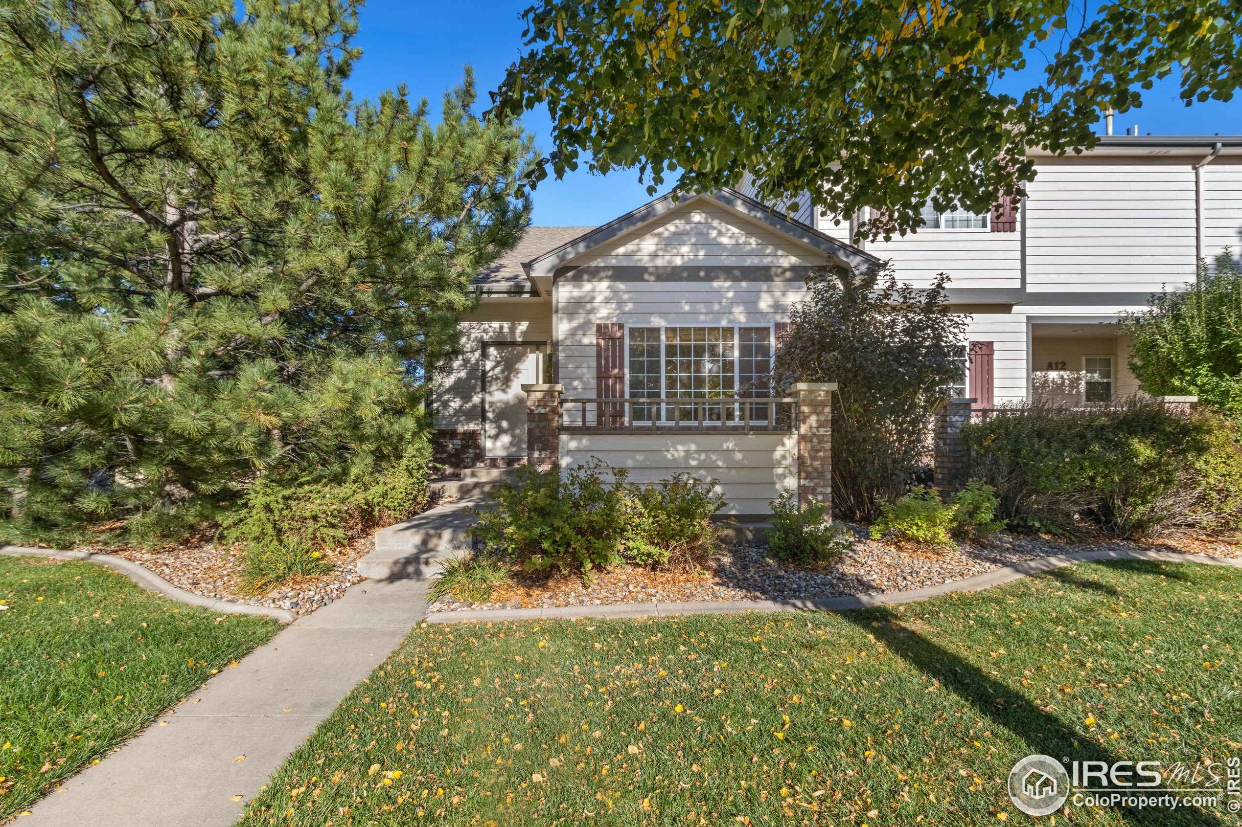 408 Strasburg Dr, Fort Collins, CO 80525-8216