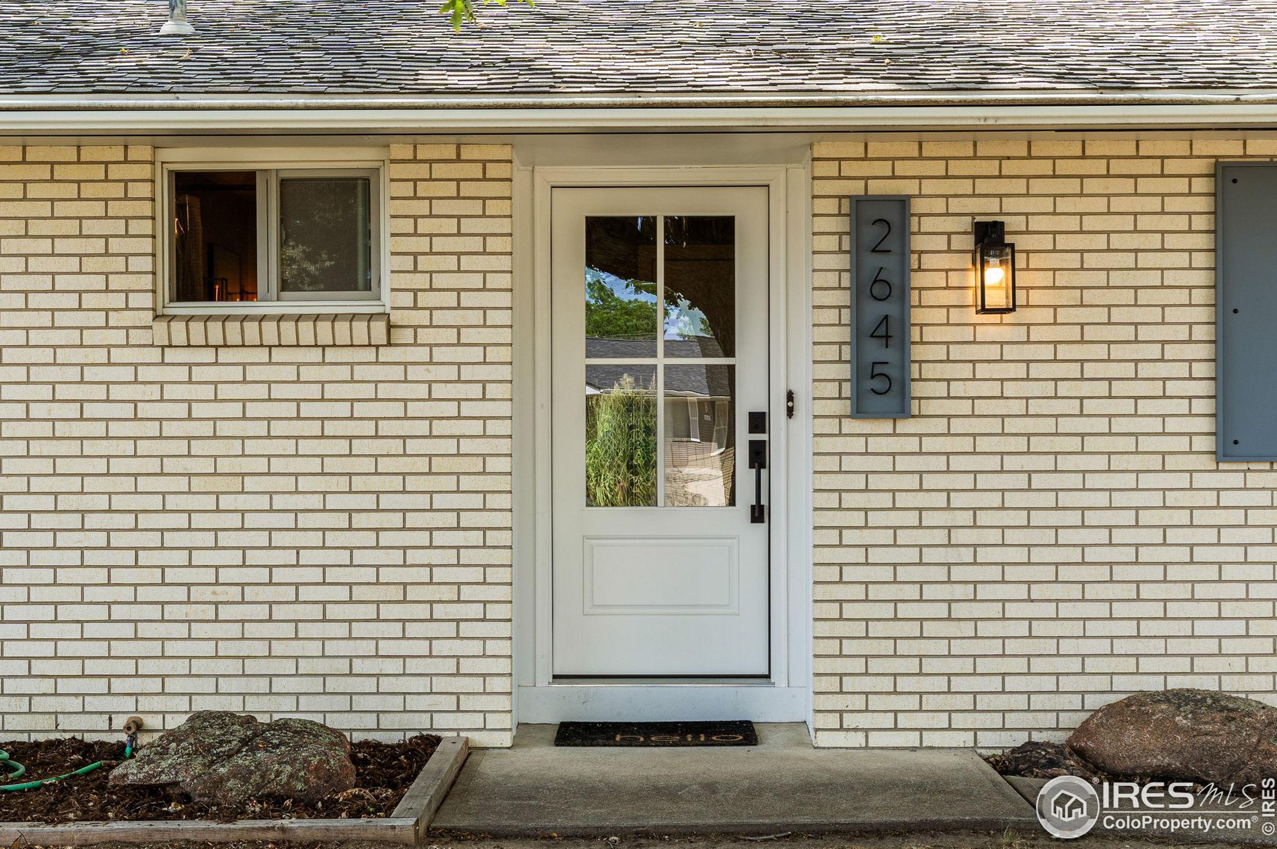 2645 Mtn Vw Ave, Longmont CO 80504-1225 exterior