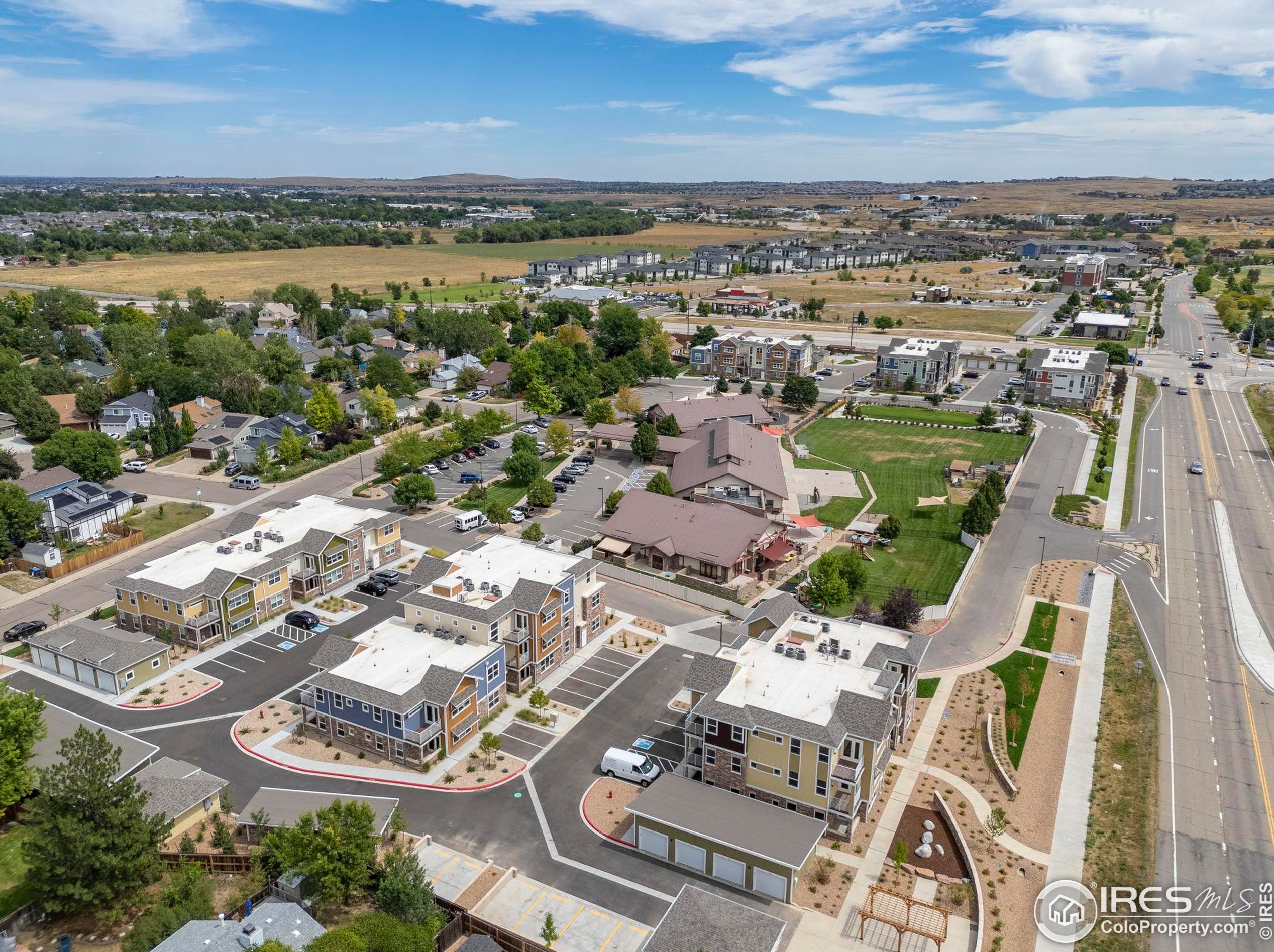 290 Cherrywood Dr, Lafayette CO 80026-2748 exterior