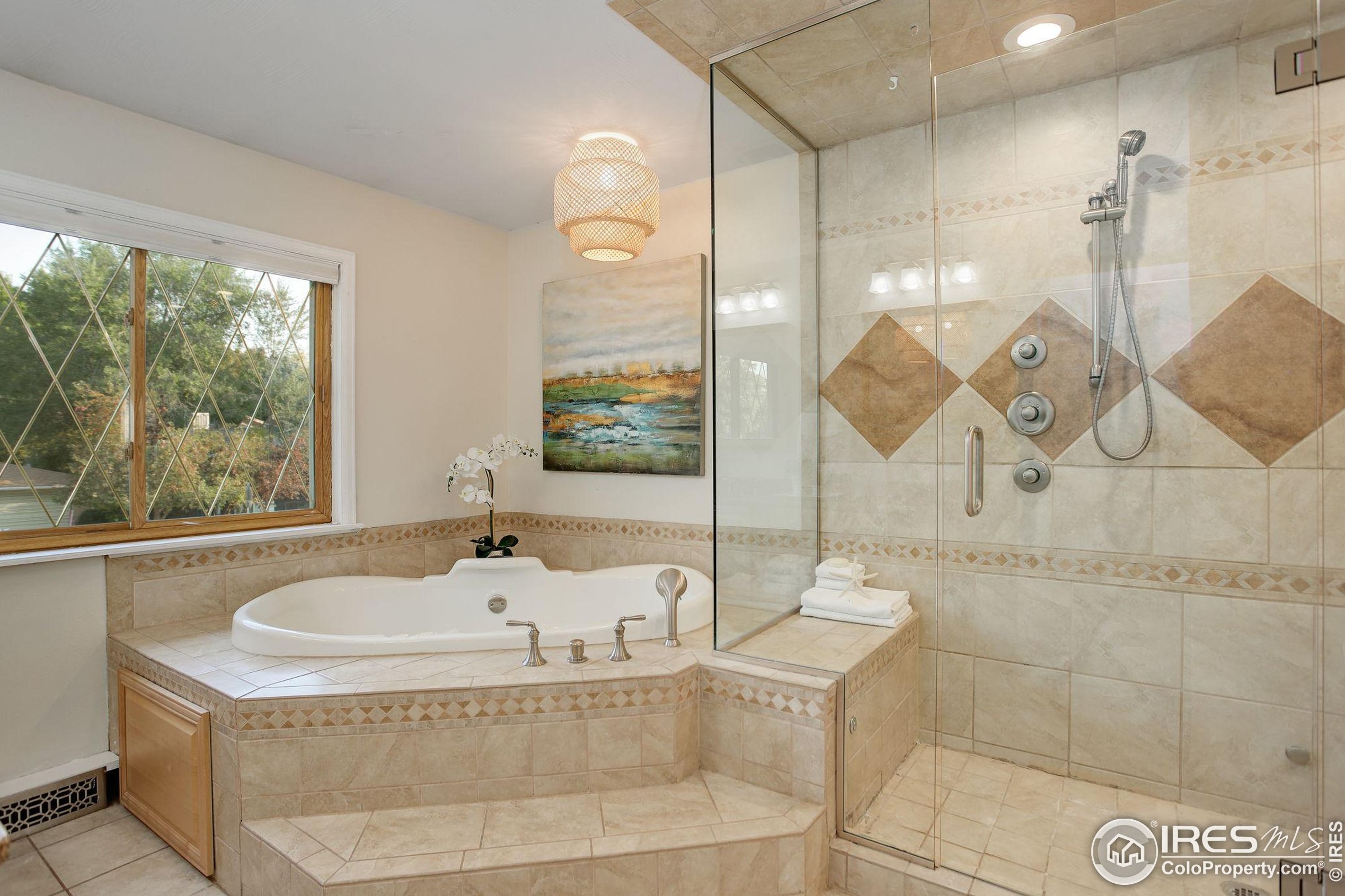 2823 Mtn Vw Ave, Longmont CO 80503-2312 exterior