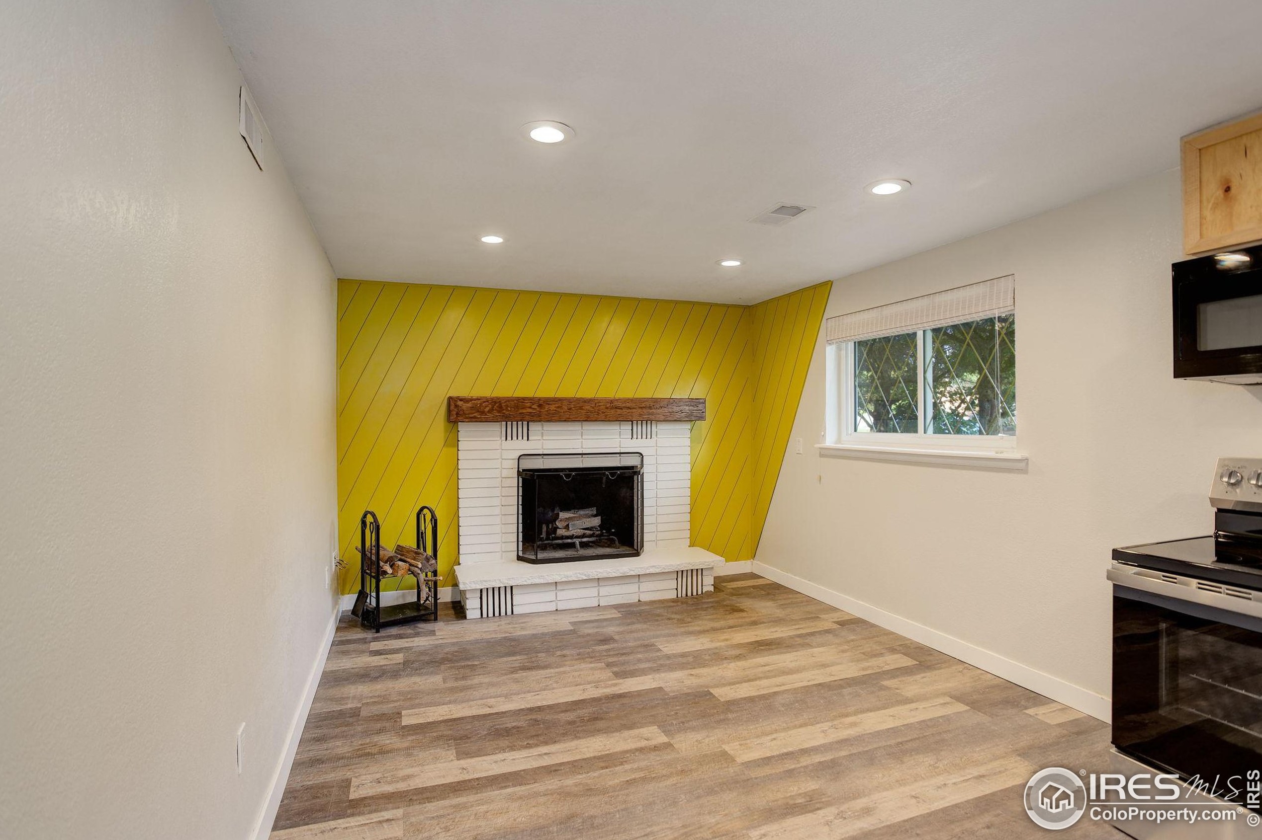 2823 Mtn Vw Ave, Longmont CO 80503-2312 exterior