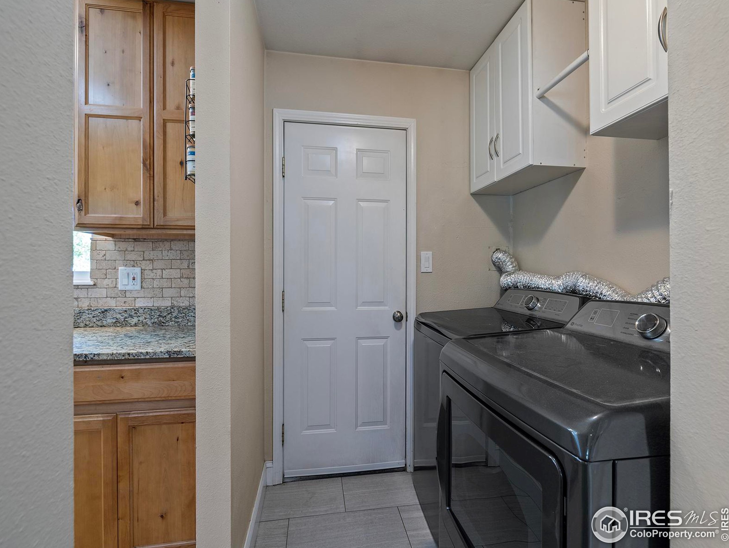 420 Impala Dr, Fort Collins CO  80521-1517 exterior