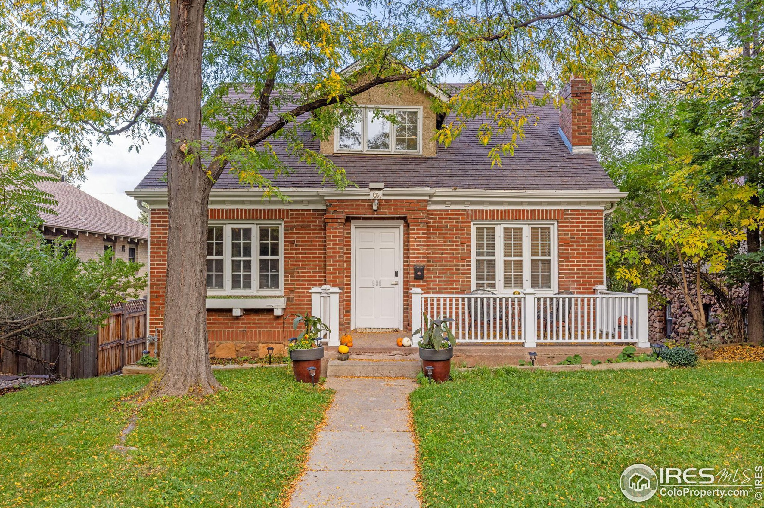 830 15th St, Boulder, CO 80302-7624