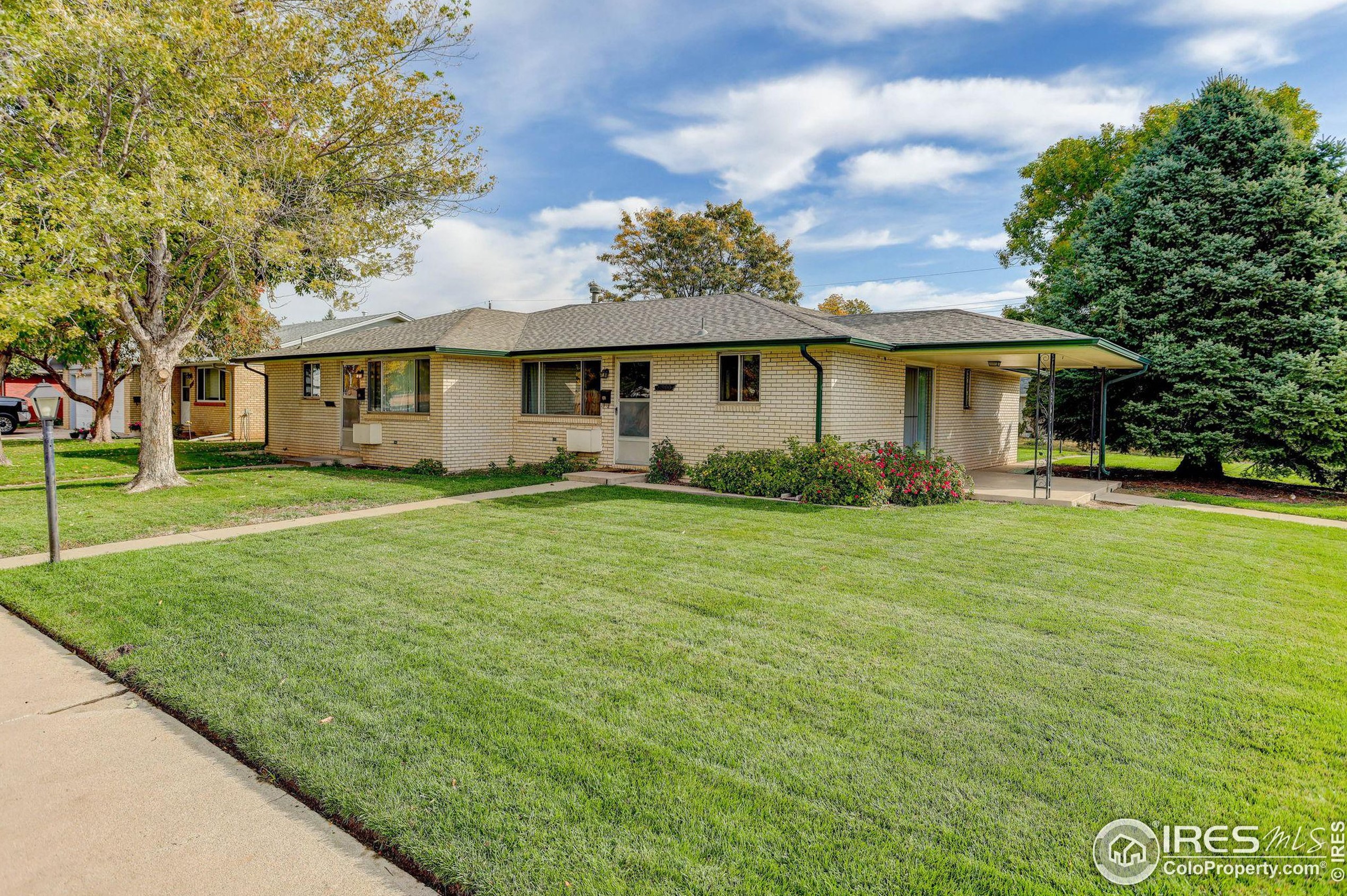 1900 Kimbark St, Longmont, CO 80501-1912