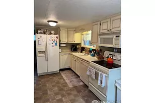 230 S Lincoln Ave, Haxtun, CO 80731 - Photo 8