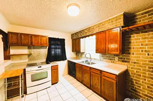 305 E Chase St, Haxtun, CO 80731 - Photo 24