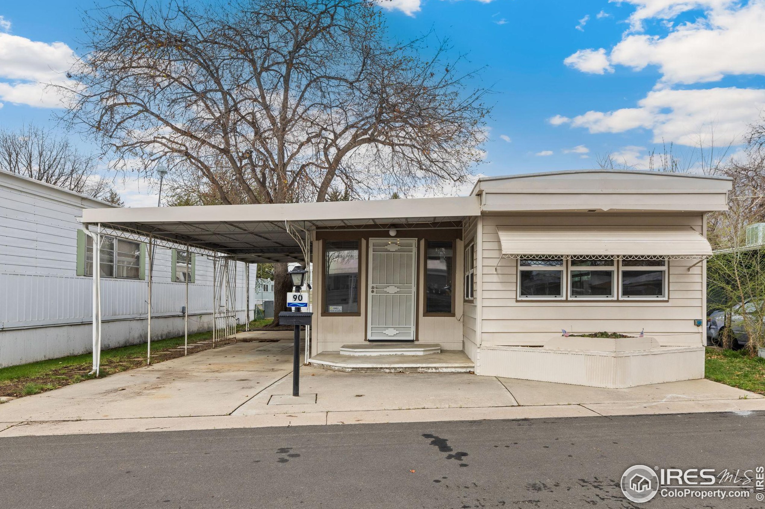951 17th Ave, Longmont CO  80501-2664 exterior