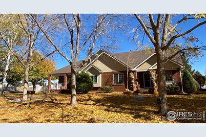 312 Victoria St - Photo 1