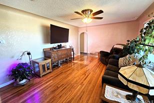 902 10th Ave, Sterling CO  80751-3704 exterior