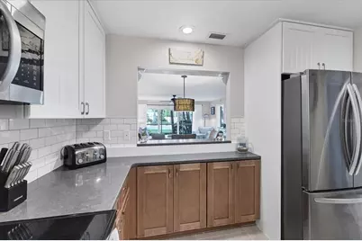 500 S Washington Drive #14A, Sarasota, FL 34236 - Photo 12