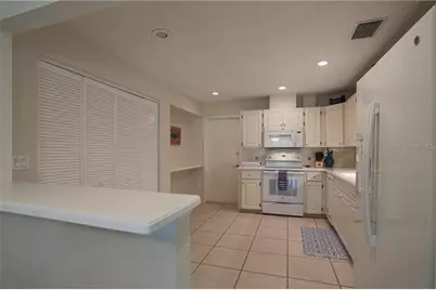 6986 W Country Club Drive N #6986, Sarasota, FL 34243 - Photo 10