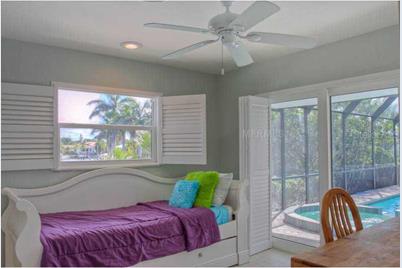 5519 Azure Way, Sarasota, FL 34242 - Photo 12