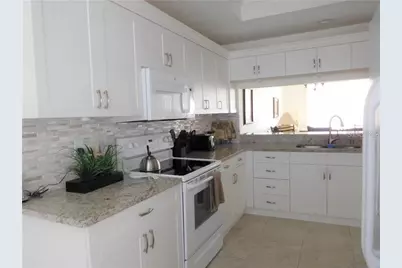 8735 Olde Hickory Avenue #8104, Sarasota, FL 34238 - Photo 2