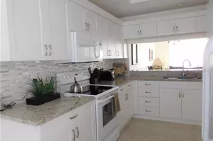 8735 Olde Hickory Ave, Sarasota, FL 34238 - Photo 2