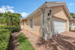 11605 Garessio Ln, Sarasota, FL 34238 - Photo 4