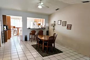 4107 41st St W, Bradenton, FL 34205 - Photo 4
