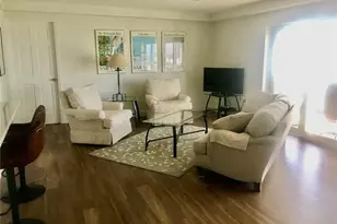 800 Benjamin Franklin Dr, Sarasota, FL 34236 - Photo 4