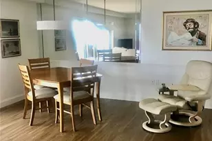 800 Benjamin Franklin Dr, Sarasota, FL 34236 - Photo 10