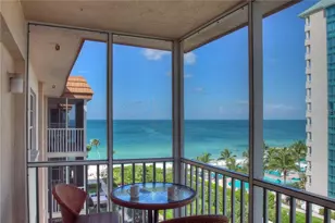 800 Benjamin Franklin Dr, Sarasota, FL 34236 - Photo 12