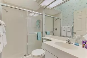 549 Fallbrook Dr, Venice, FL 34292 - Photo 48