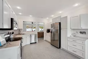 55 N Washington Dr, Sarasota, FL 34236 - Photo 4