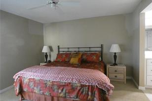 9320 Clubside Cir, Sarasota, FL 34238 - Photo 10