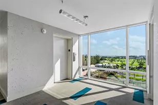 2425 Gulf of Mexico Dr, Longboat Key, FL 34228 - Photo 2