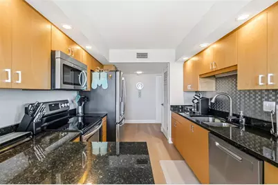 2425 Gulf Of Mexico Drive #7C, Longboat Key, FL 34228 - Photo 26