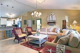 2843 New England St, Sarasota, FL 34231 - Photo 4