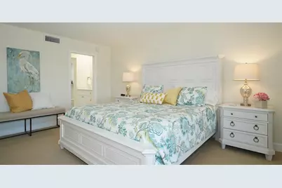 3240 Gulf Of Mexico Drive #B303, Longboat Key, FL 34228 - Photo 24