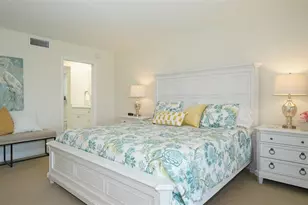3240 Gulf of Mexico Dr, Longboat Key, FL 34228 - Photo 24
