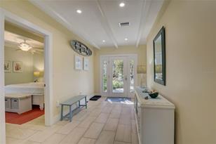 39 S Polk Dr, Sarasota, FL 34236 - Photo 8