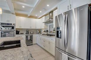 39 S Polk Dr, Sarasota, FL 34236 - Photo 12