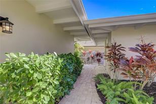 39 S Polk Dr, Sarasota, FL 34236 - Photo 6