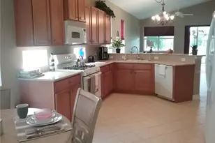 5808 Nesters Ln, Bradenton, FL 34203 - Photo 8