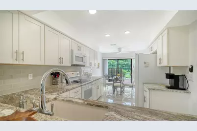 6281 Timberlake Drive #H6, Sarasota, FL 34243 - Photo 24