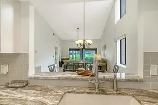 6281 Timberlake Dr, Sarasota, FL 34243 - Photo 30