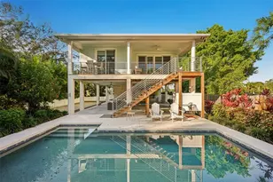 501 Channel Ln, Longboat Key, FL 34228 - Photo 1